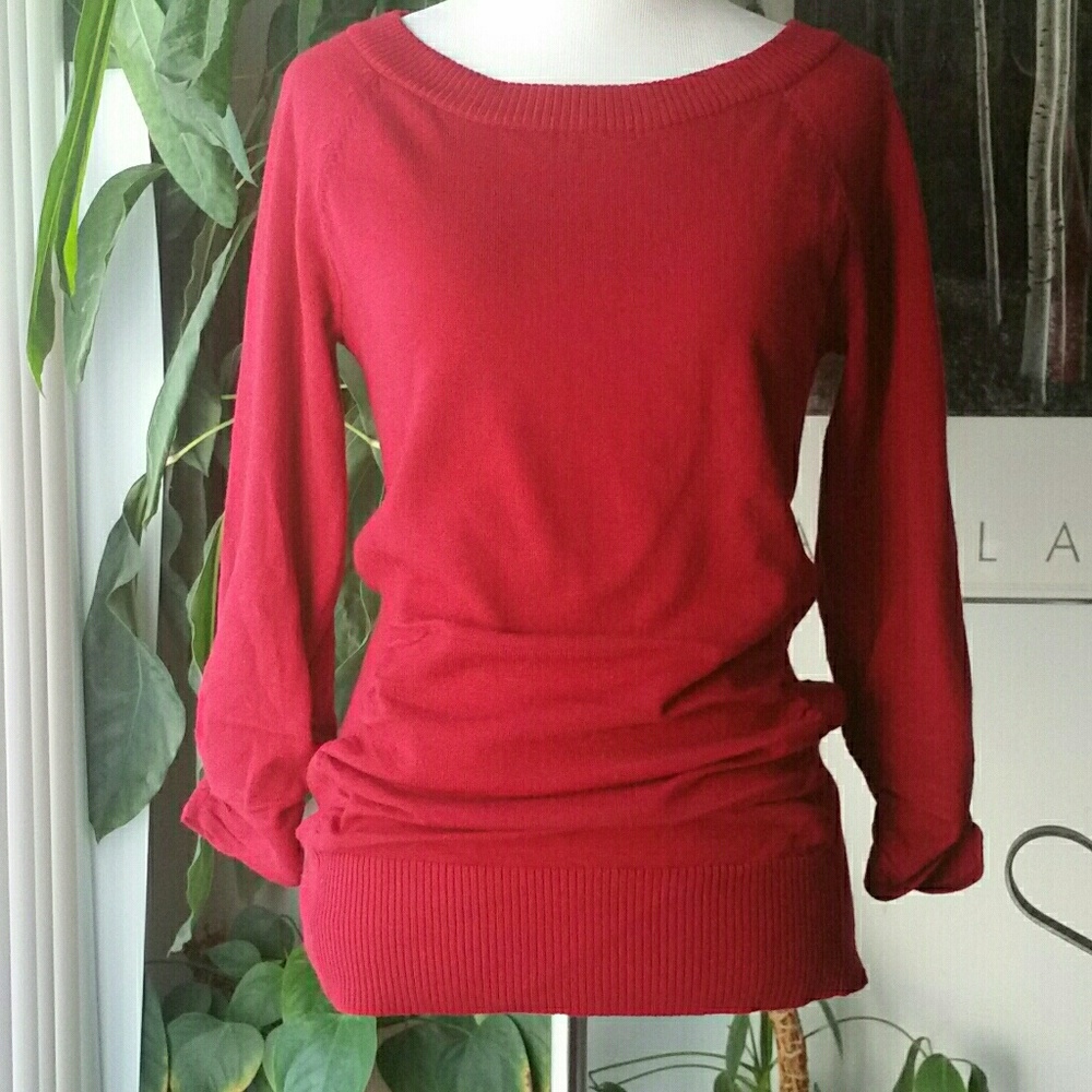 GUC Medium Sweater by Metaphor